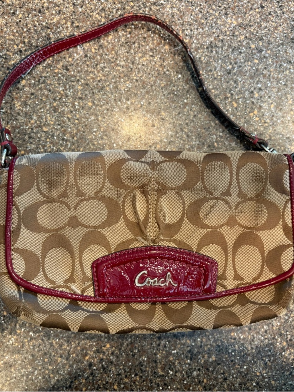 Coach Signature Jacquard w/ Burgundy Leather Trim Large Clutch/Wallet - Picture 1 of 5
